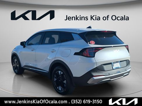 New 2026 Kia Sportage LX FWD image 5