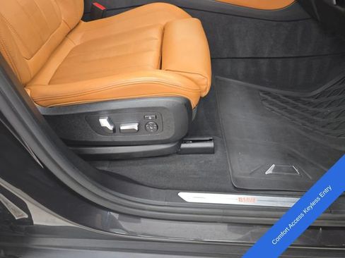 Used 2019 BMW X5 xDrive40i w/ Convenience Package AWD/4WD image 11