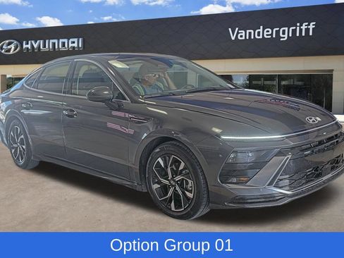 Used 2025 Hyundai Sonata SEL FWD image 4