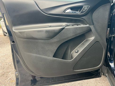 Used 2021 Chevrolet Equinox LT image 11