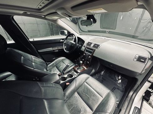 Used 2007 Volvo V50 2.4i FWD image 17