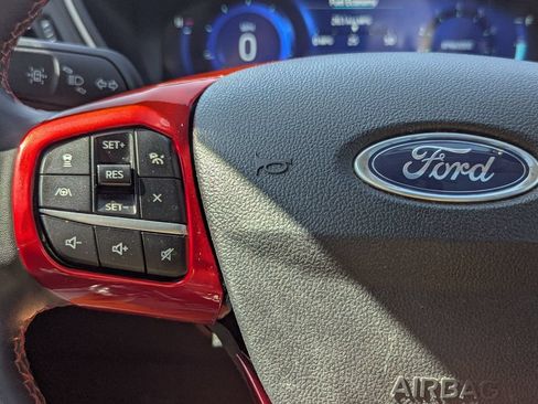 Used 2022 Ford Escape SEL w/ SEL Stealth AWD Package image 15