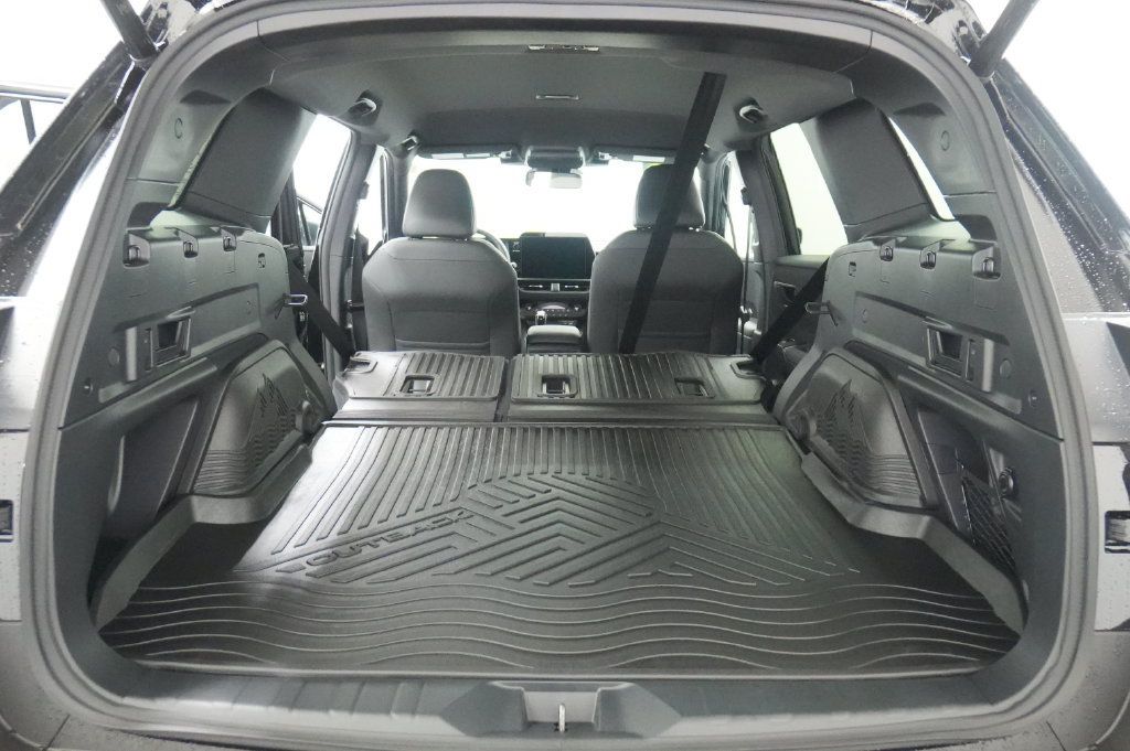 Used 2026 Subaru Outback Premium AWD/4WD image 23
