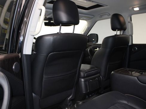 Used 2024 Nissan Armada Platinum w/ Captain's Chairs Package image 26
