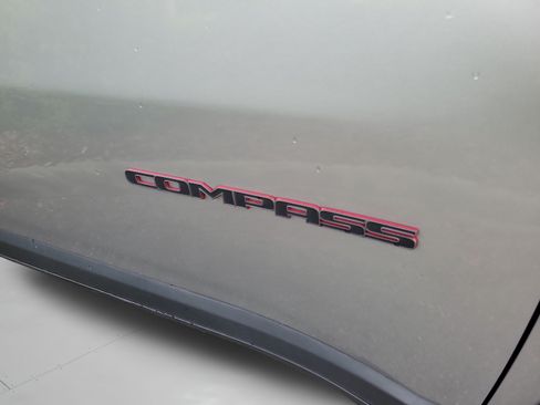 Used 2021 Jeep Compass Trailhawk AWD/4WD image 17
