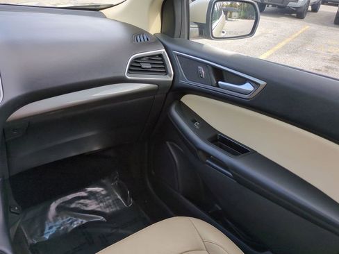 Used 2017 Ford Edge SEL w/ Equipment Group 201A image 17