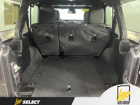 Used 2022 Jeep Wrangler Unlimited Sport AWD/4WD image 21