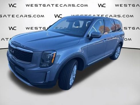 Certified 2022 Kia Telluride LX image 1