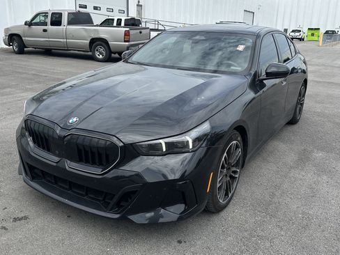 Certified 2024 BMW 530i xDrive w/ M Sport Package AWD/4WD image 5