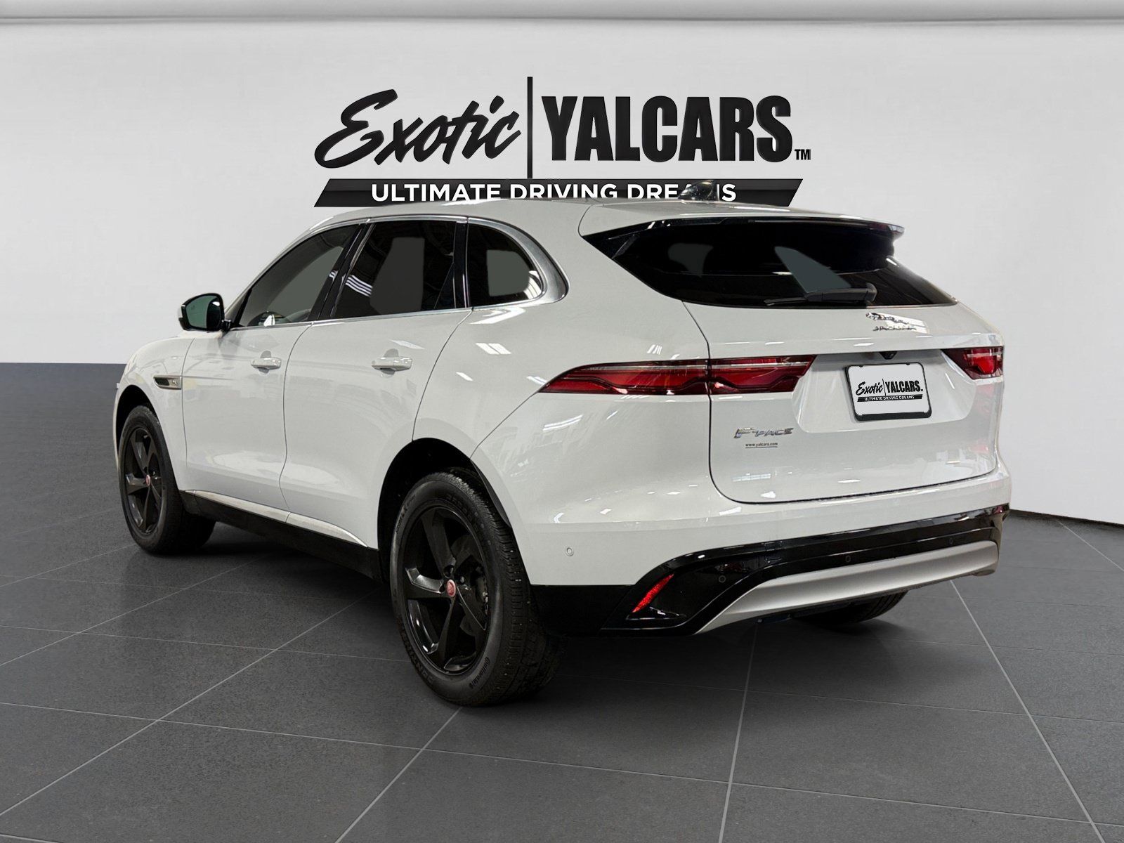 Used 2021 Jaguar F-PACE AWD/4WD image 3