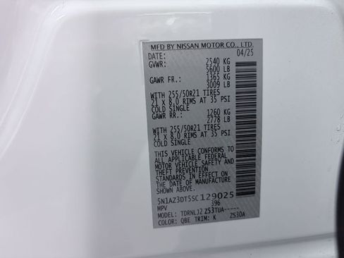 Used 2025 Nissan Murano Platinum w/ Cargo Package AWD/4WD image 23