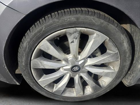 Used 2013 Hyundai Azera w/ Technology Pkg image 17