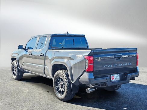 Used 2024 Toyota Tacoma TRD Sport w/ TRD Sport Premium Package image 3