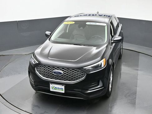 Used 2023 Ford Edge SEL image 25