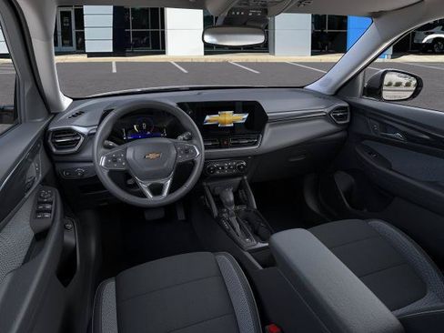 New 2026 Chevrolet TrailBlazer LT w/ Convenience Package FWD image 15
