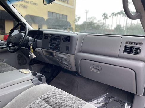 Used 2001 Ford F250 XLT image 14