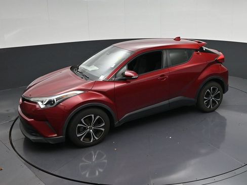 Used 2019 Toyota C-HR LE FWD image 22