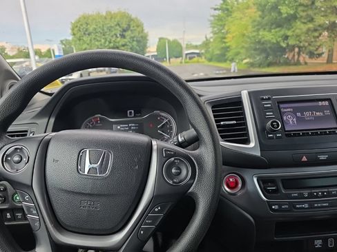 Used 2019 Honda Ridgeline Sport image 21