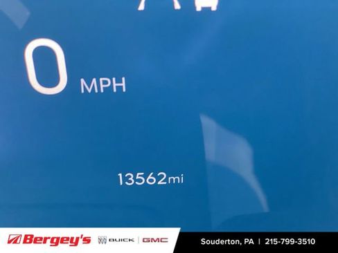 Certified 2025 Buick Envista Sport Touring w/ Convenience I Package image 14