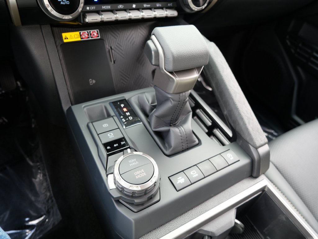 Certified 2026 Toyota Tacoma Limited AWD/4WD image 25