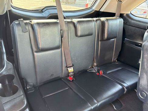 Used 2018 Toyota Highlander SE w/ Carpet Mat Package (TMS) AWD/4WD image 19