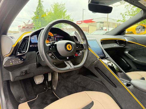 Used 2022 Ferrari Roma RWD image 21