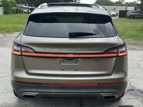 Used 2019 Lincoln Nautilus Select FWD image 16