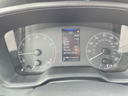 Used 2025 Toyota Corolla LE image 40