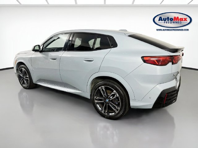 Used 2025 BMW X2 xDrive28i AWD/4WD image 6