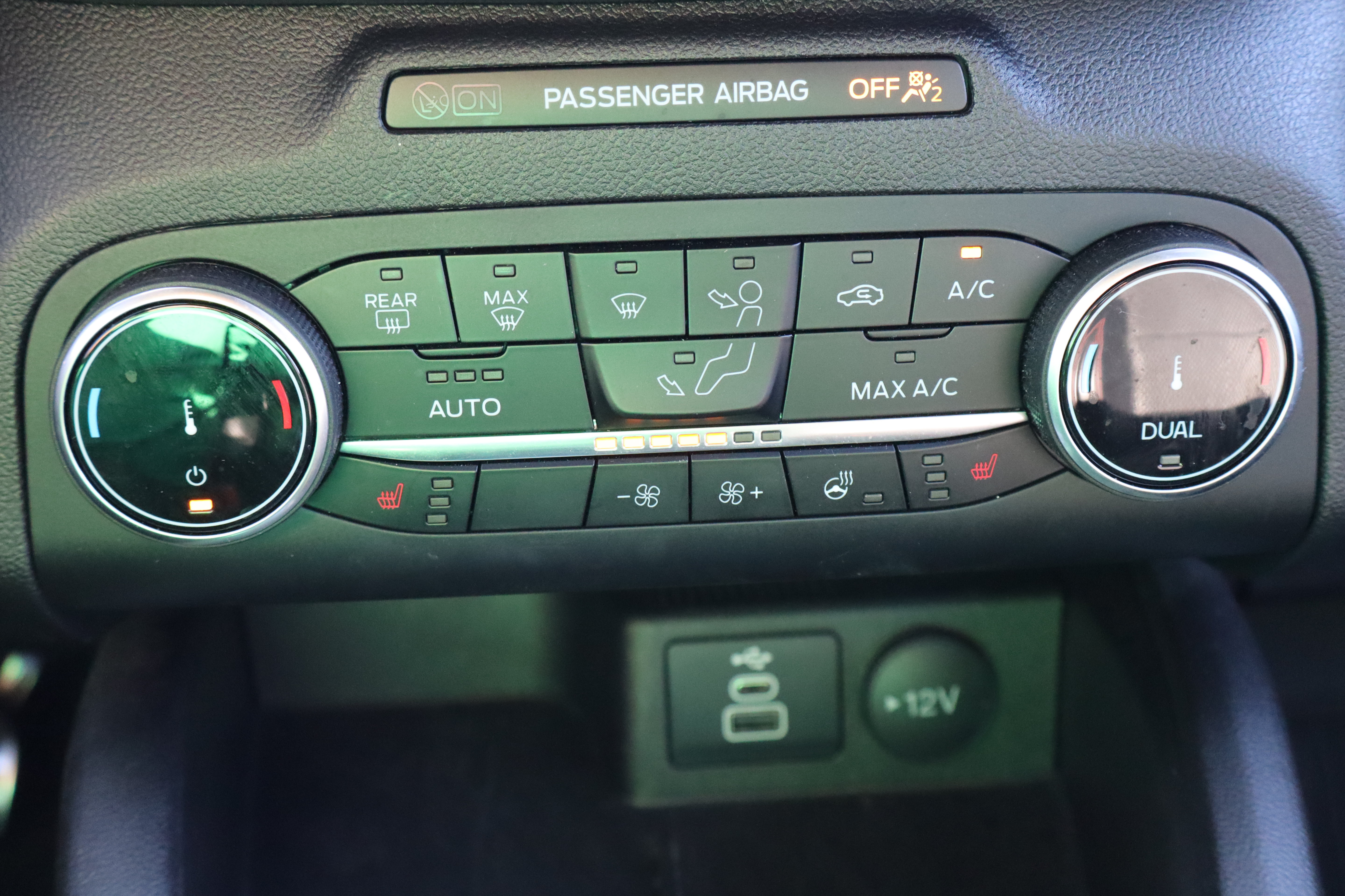 Used 2024 Ford Escape ST-Line AWD/4WD image 21