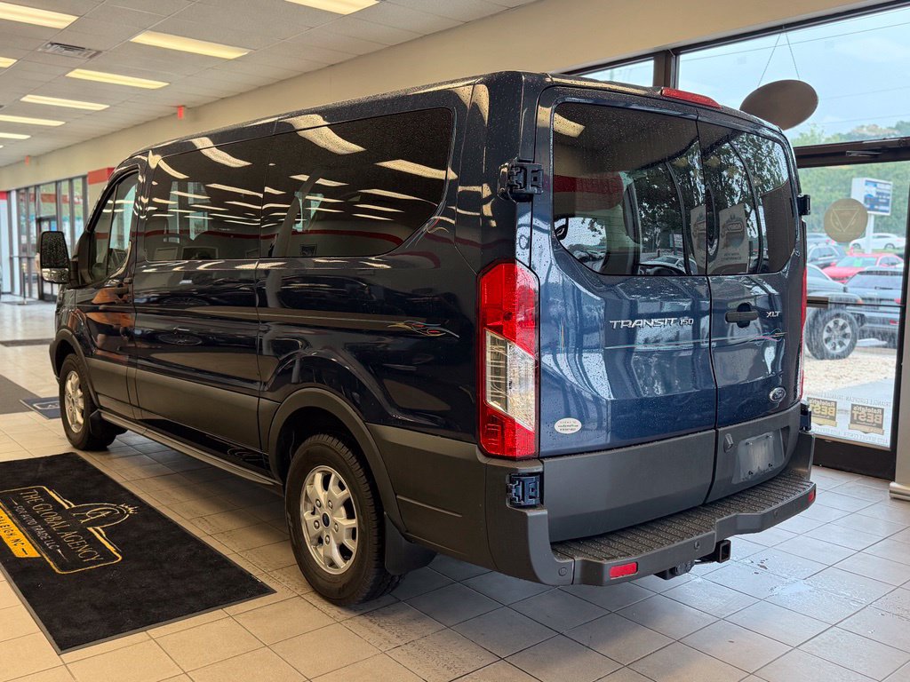 Used 2016 Ford Transit 150 XLT RWD image 4