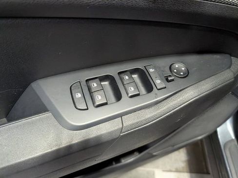 Used 2025 Kia Sportage LX image 12