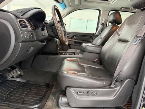 Used 2013 GMC Yukon Denali AWD/4WD image 25