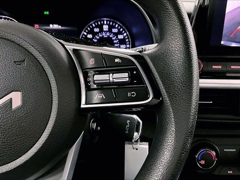 Used 2024 Kia Forte LXS image 18