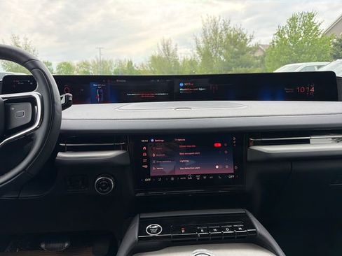 New 2026 Lincoln Navigator Reserve AWD/4WD image 18