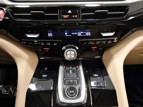 Used 2023 Acura MDX SH-AWD w/ Technology Package image 27