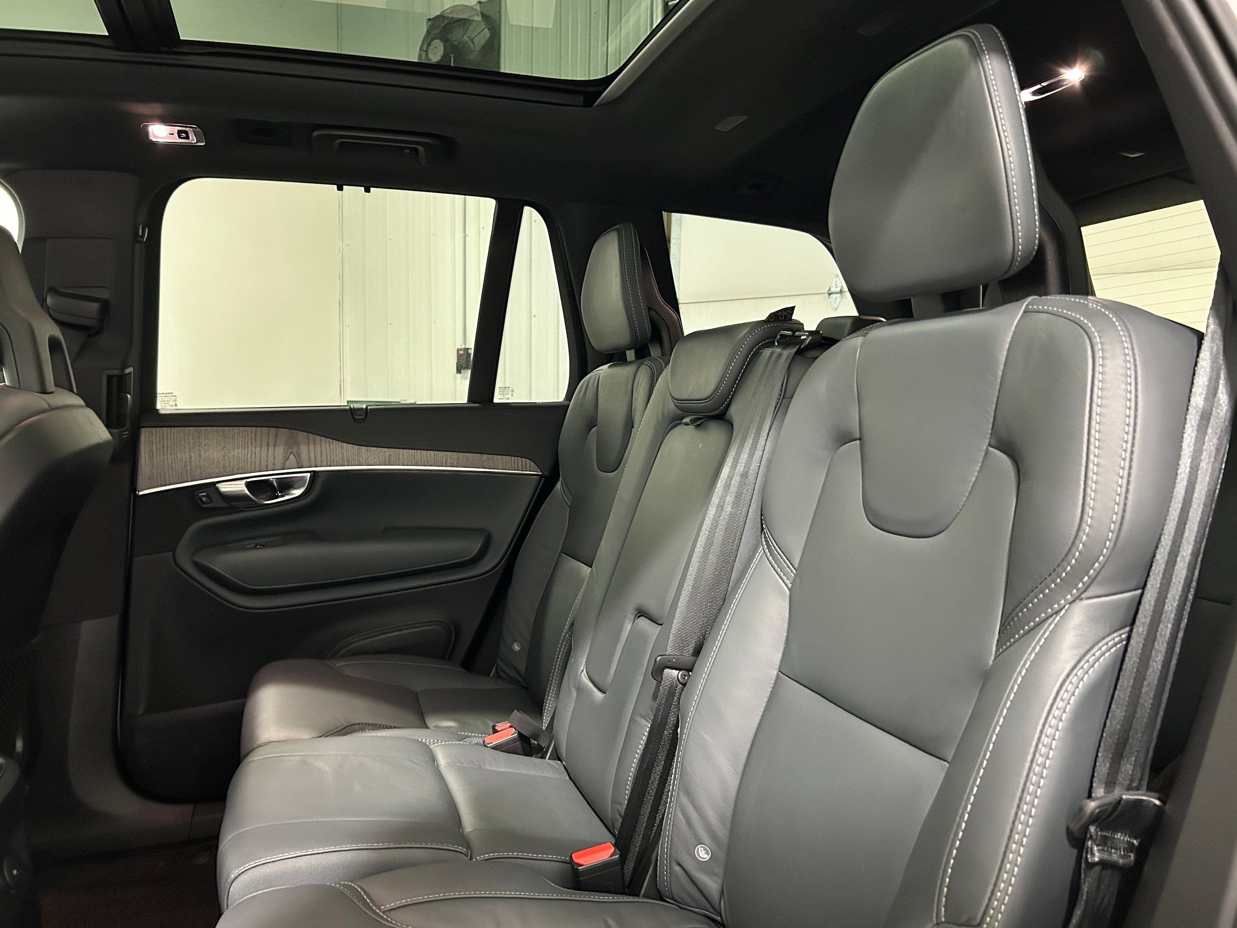 Used 2021 Volvo XC90 T8 Inscription AWD/4WD image 29