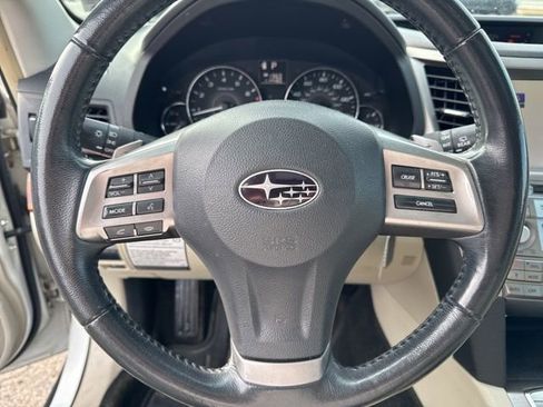 Used 2012 Subaru Outback 2.5i Limited AWD/4WD image 30