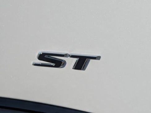 New 2026 Buick Envision Sport Touring AWD/4WD image 12