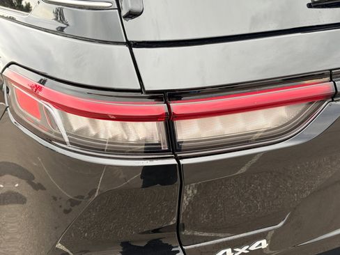 New 2025 Jeep Grand Cherokee Overland w/ Luxury Tech Group IV image 21