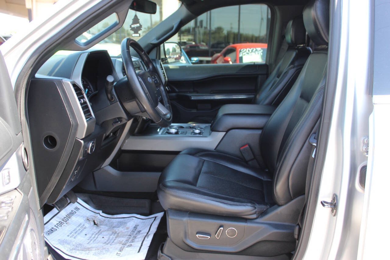 Used 2019 Ford Expedition Max XLT w/ Equipment Group 201A AWD/4WD image 20