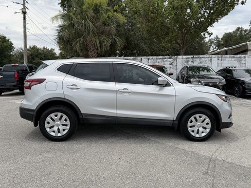 Used 2020 Nissan Rogue Sport S FWD image 4