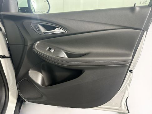 Used 2025 Buick Encore GX Preferred FWD image 32