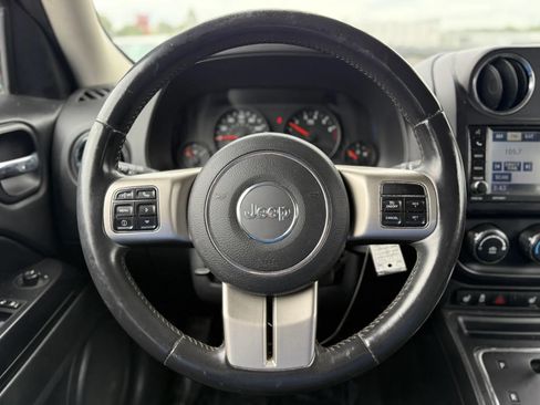 Used 2012 Jeep Patriot Latitude FWD image 24