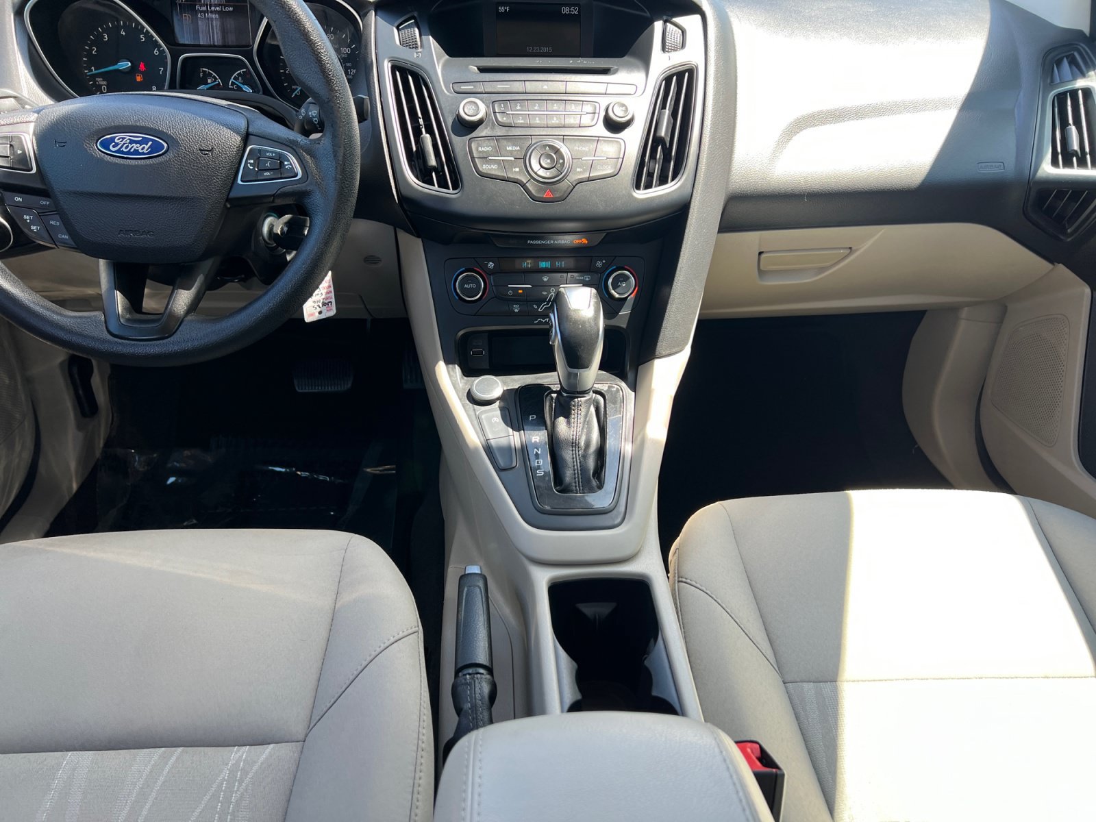 Used 2016 Ford Focus SE FWD image 11