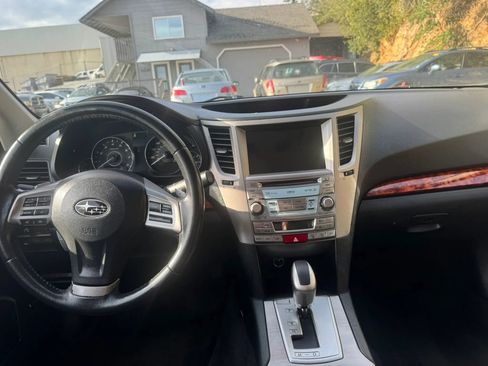 Used 2012 Subaru Outback 3.6R Limited image 17