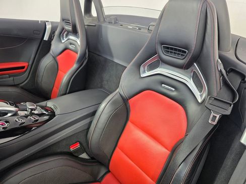 Used 2019 Mercedes-Benz AMG GT Roadster image 12