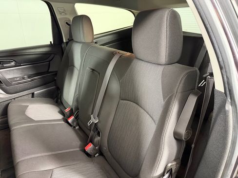 Used 2015 Chevrolet Traverse LT image 20