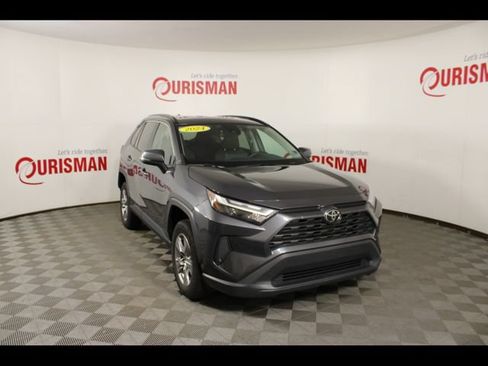 Used 2024 Toyota RAV4 XLE FWD image 12