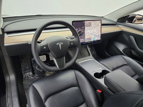 Used 2023 Tesla Model 3 Performance image 9